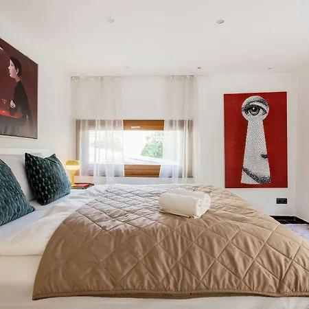 Creative Oasis By Gozsdu Bold & Stylish Retreat דירה *